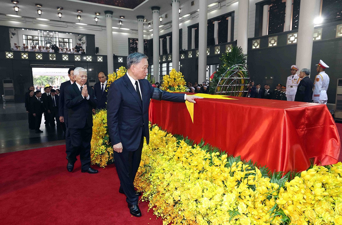 Lãnh đạo Đảng, Nhà nước, Mặt trận Tổ quốc Việt Nam viếng Tổng Bí thư Nguyễn Phú Trọng