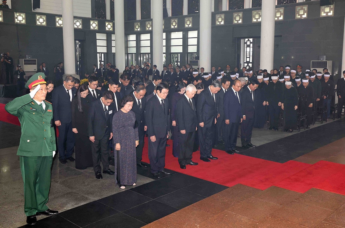Lãnh đạo Đảng, Nhà nước, Mặt trận Tổ quốc Việt Nam viếng Tổng Bí thư Nguyễn Phú Trọng