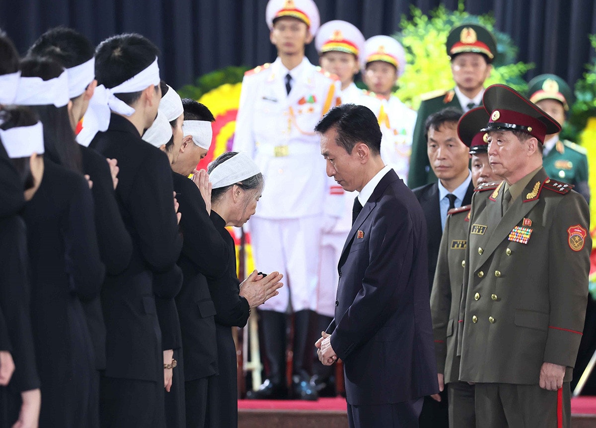 Lãnh đạo nhiều nước, các Đại sứ, tổ chức quốc tế viếng Tổng Bí thư Nguyễn Phú Trọng -0