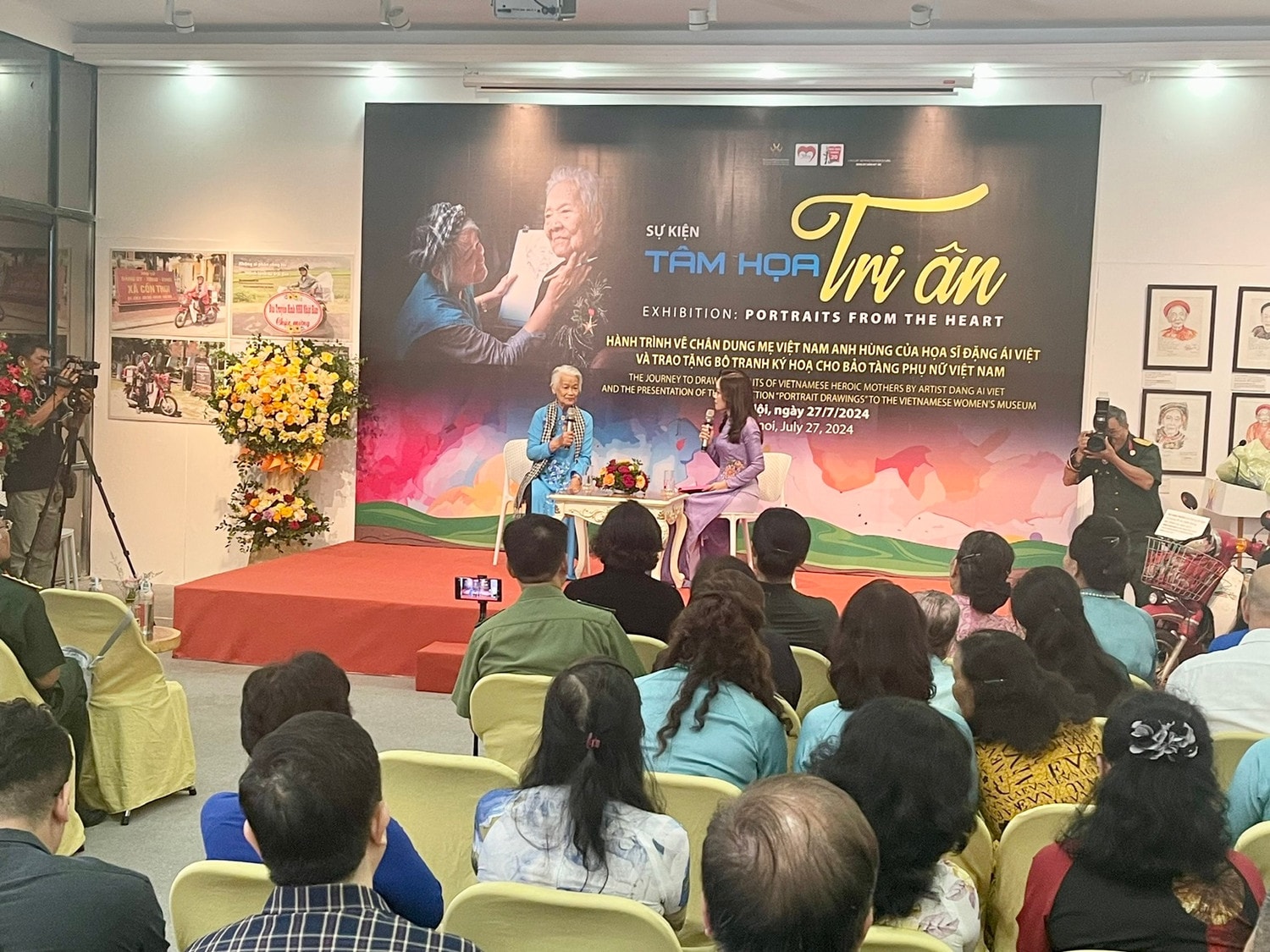 Họa sĩ Đặng Ái Việt với hành trình tự nguyện, tự tâm -0