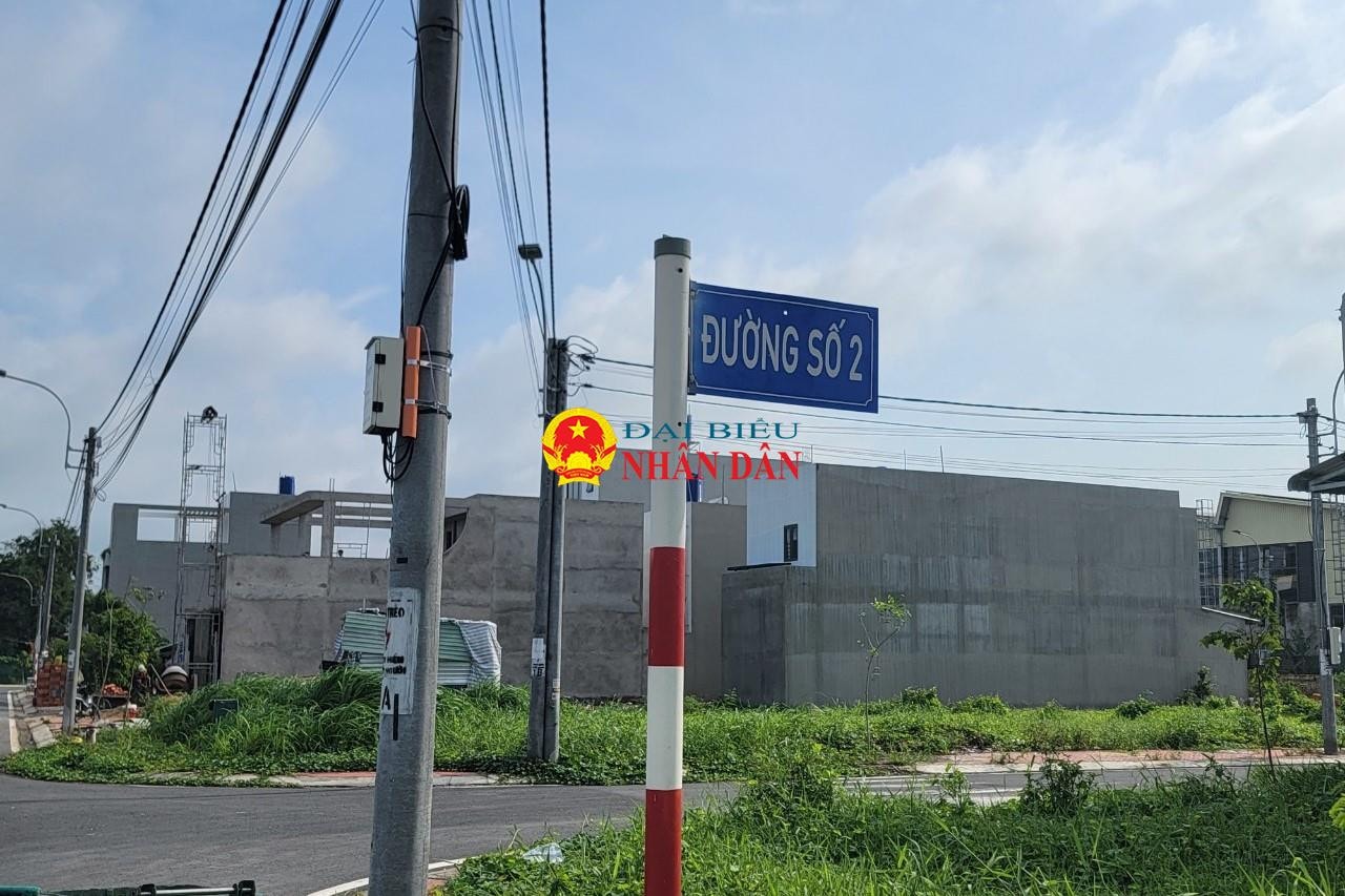 Long An: Hàng loạt sai sót tại công trình xây dựng hạ tầng khu dân cư Tấn Long ở huyện Bến Lức -0