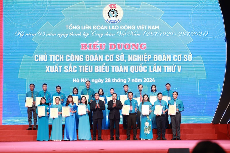Biểu hiện sinh động trong xây dựng Công đoàn thực sự vì người lao động