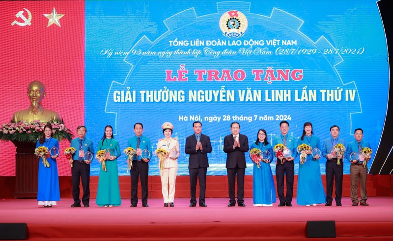 Biểu hiện sinh động trong xây dựng Công đoàn thực sự vì người lao động