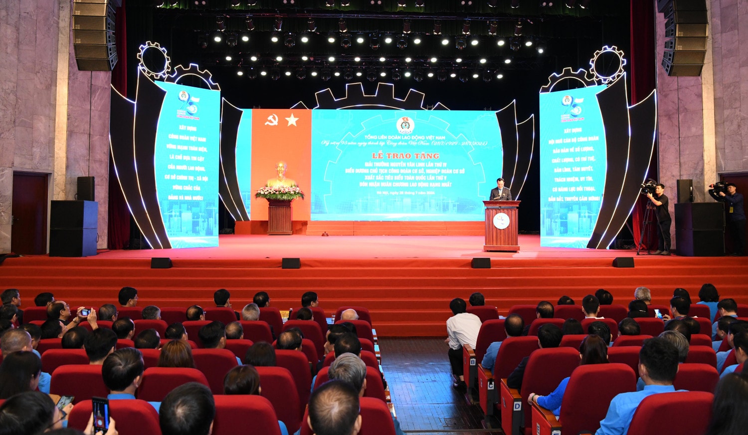 Quang cảnh buổi Lễ trao Giải thưởng Nguyễn Văn Linh lần thứ IV. Ảnh: Lâm Hiển Chủ tịch Quốc hội Trần Thanh Mẫn dự Lễ trao Giải thưởng Nguyễn Văn Linh lần thứ IV -0