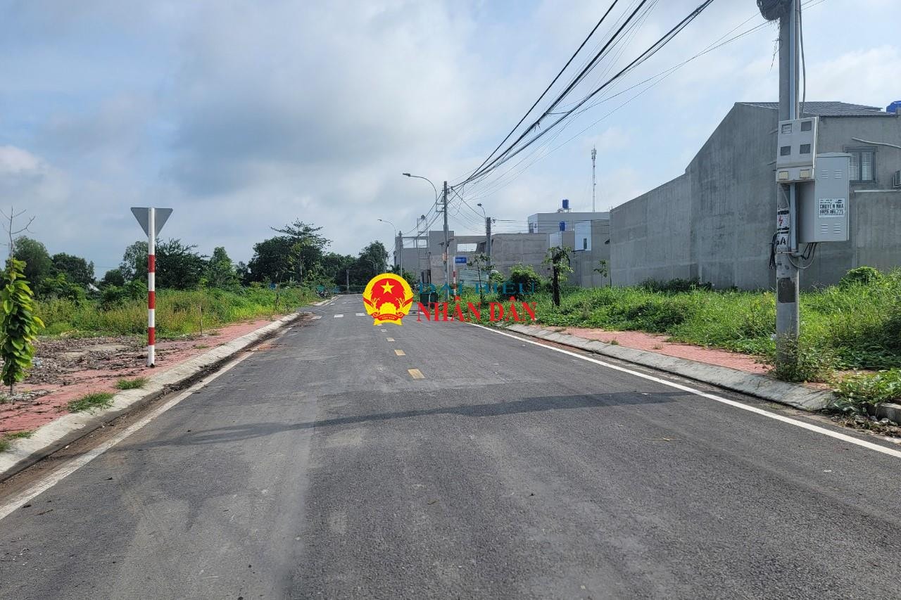 Long An: Hàng loạt sai sót tại công trình xây dựng hạ tầng khu dân cư Tấn Long ở huyện Bến Lức -0