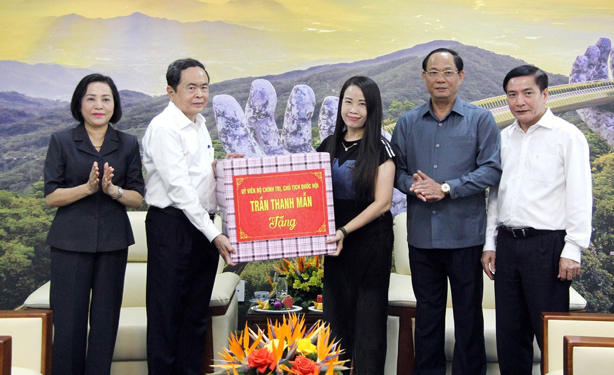 Chủ tịch Quốc hội Trần Thanh Mẫn thăm và làm việc với các đơn vị của Văn phòng Quốc hội tại Đà Nẵng -0