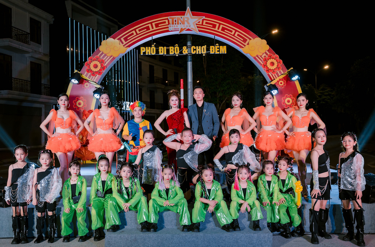 Khai trương phố đi bộ và chợ đêm tại KĐT TNR Stars Diễn Châu -0