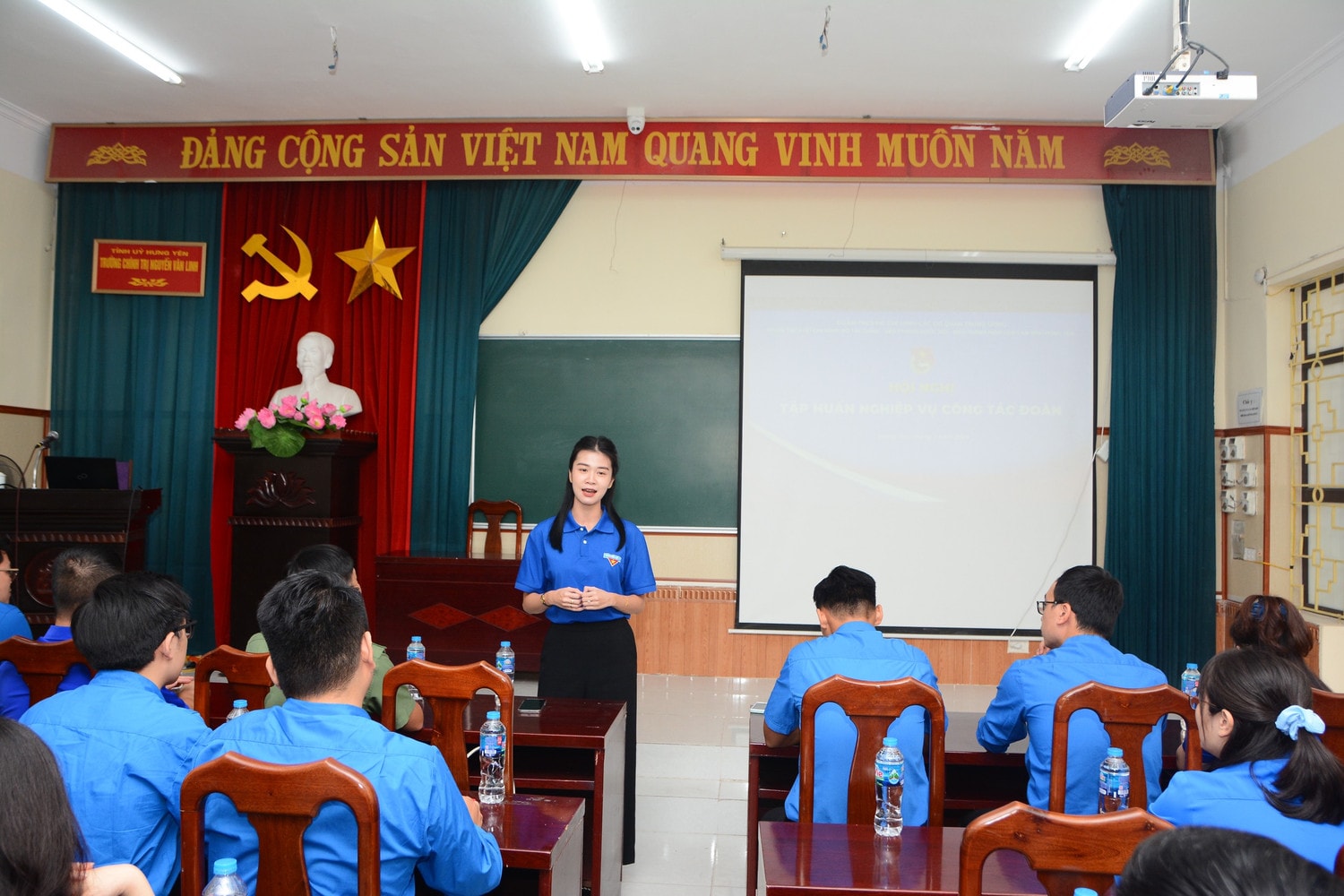 Đoàn Thanh niên Văn phòng Quốc hội tập huấn chuyên đề tại tỉnh Hưng Yên -0