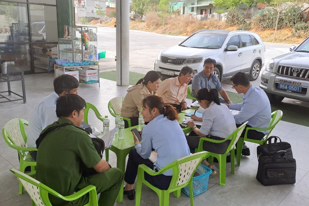 Nghành chức năng tỉnh Bình Thuận kiểm tra cơ sở liên quan đến vụ vụ đoàn khách của Công ty Hòn Gai Tour bị nghi ngộ độc thực phẩm