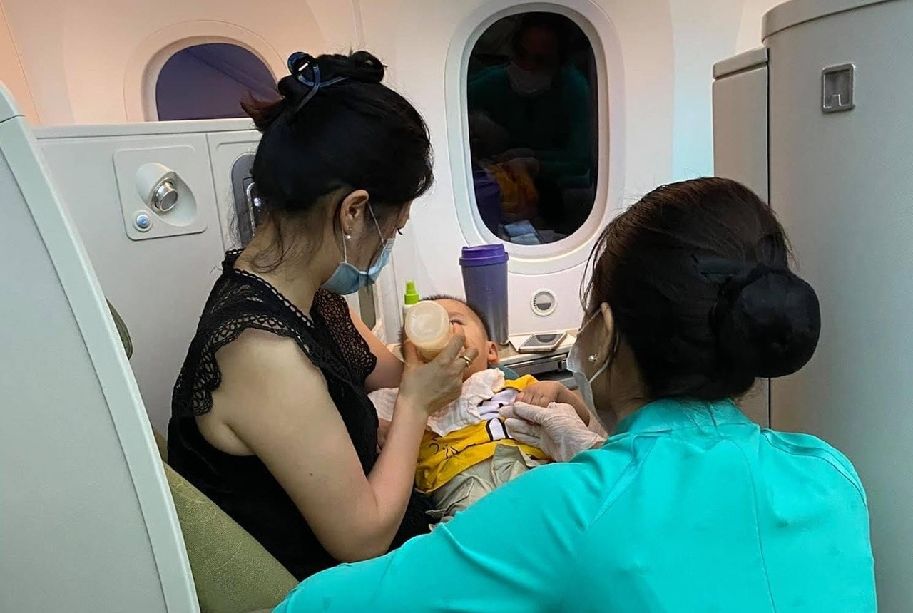 	Vietnam Airlines hỗ trợ cấp cứu nhiều hành khách gặp vấn đề về sức khoẻ -0