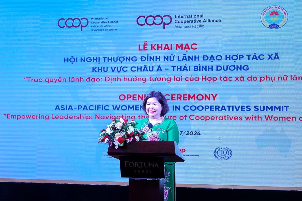 Phát huy vai trò của phụ nữ trong khu vực hợp tác xã -0