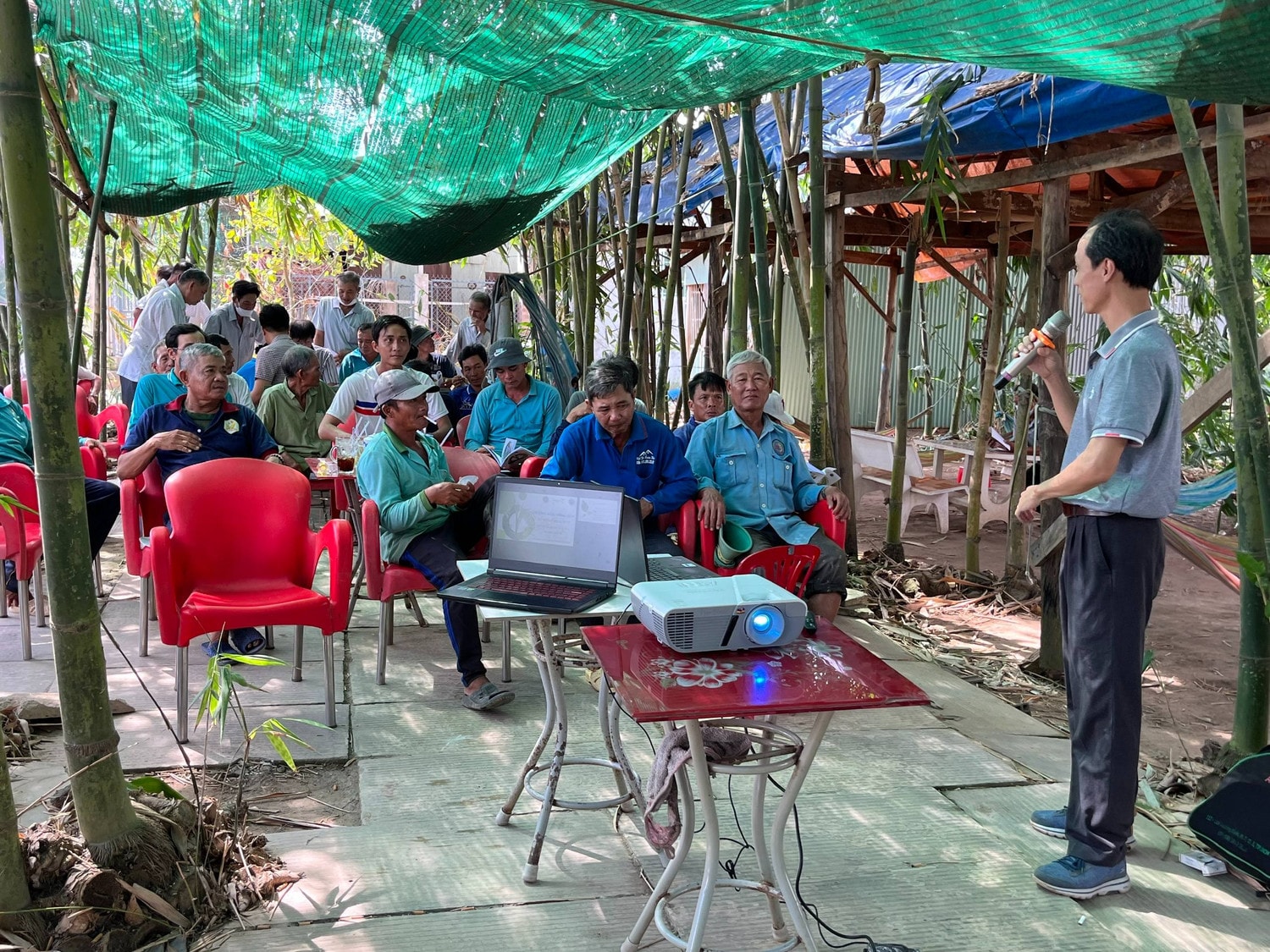 Tập huấn sử dụng drone phun thuốc bảo vệ thực vật an toàn, hiệu quả -0