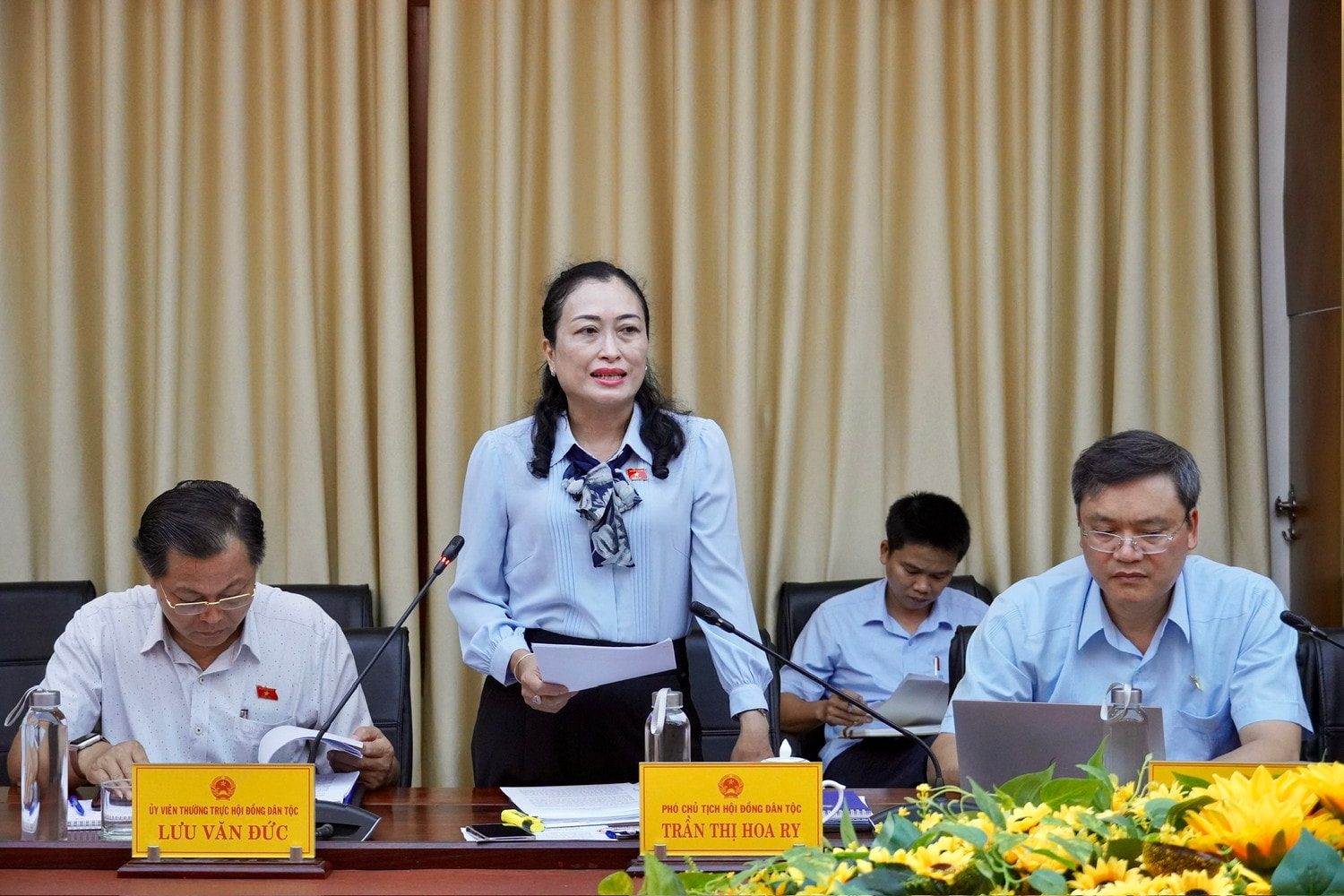 Đoàn Giám sát của Hội đồng Dân tộc làm việc với UBND tỉnh Quảng Trị -0