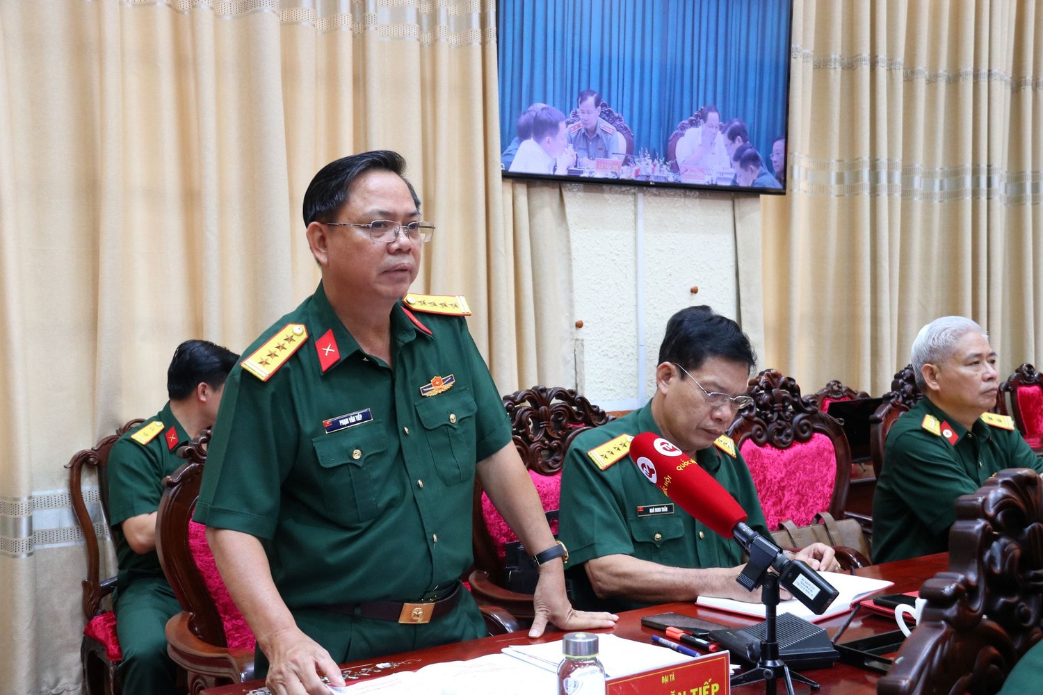 Lãnh đạo Phòng tác chiến điện tử Quân khu 9 tham gia góp ý dự thảo Luật Phòng không nhân dân