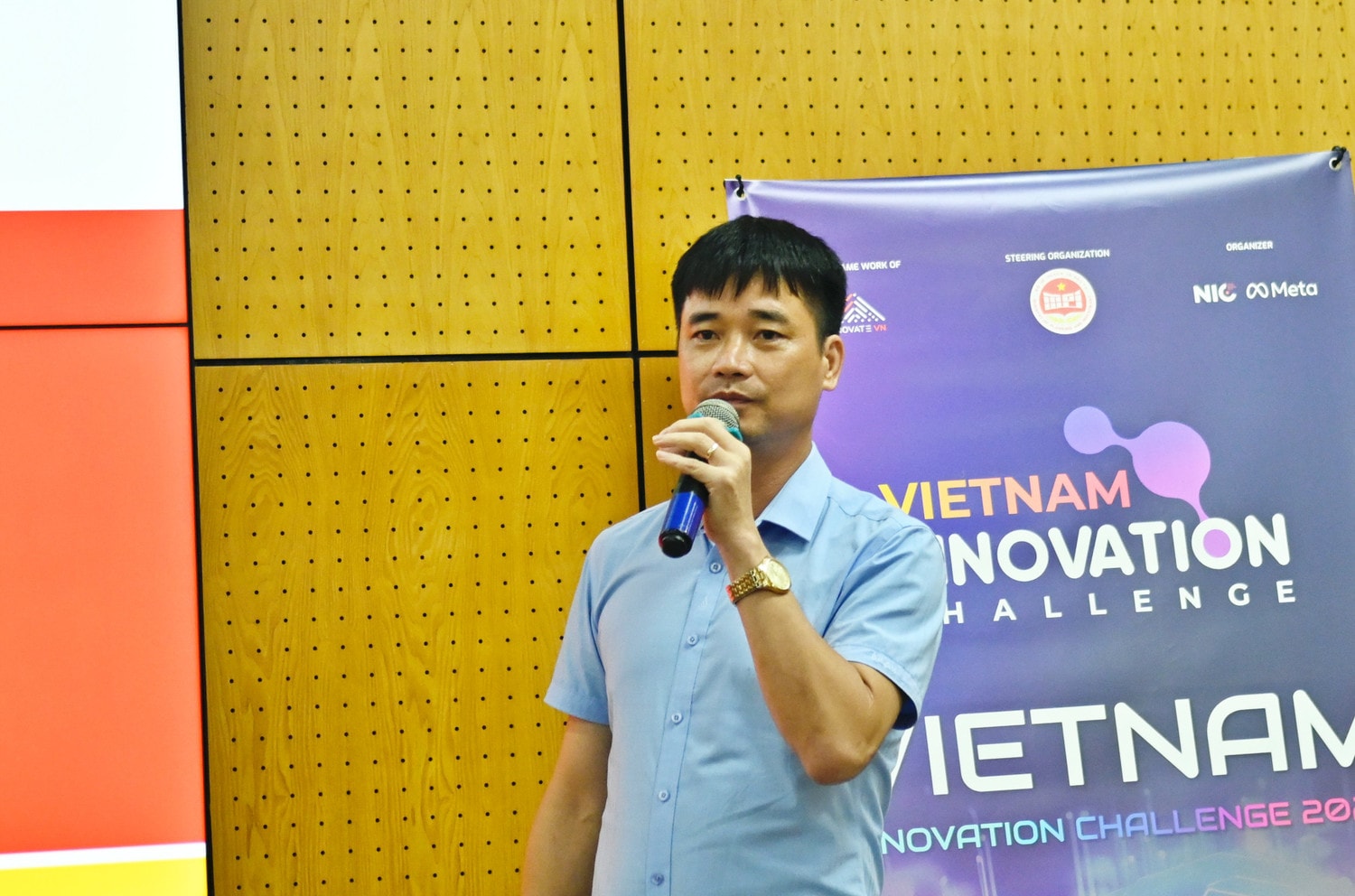 Trưởng Khoa Vật liệu điện tử và linh kiện (Trường Vật liệu, Đại học Bách Khoa Hà Nội) TS. Nguyễn Văn Quy phát biểu tại hội thảo Việt Nam có nhiều tiềm năng phát triển công nghiệp bán dẫn -0