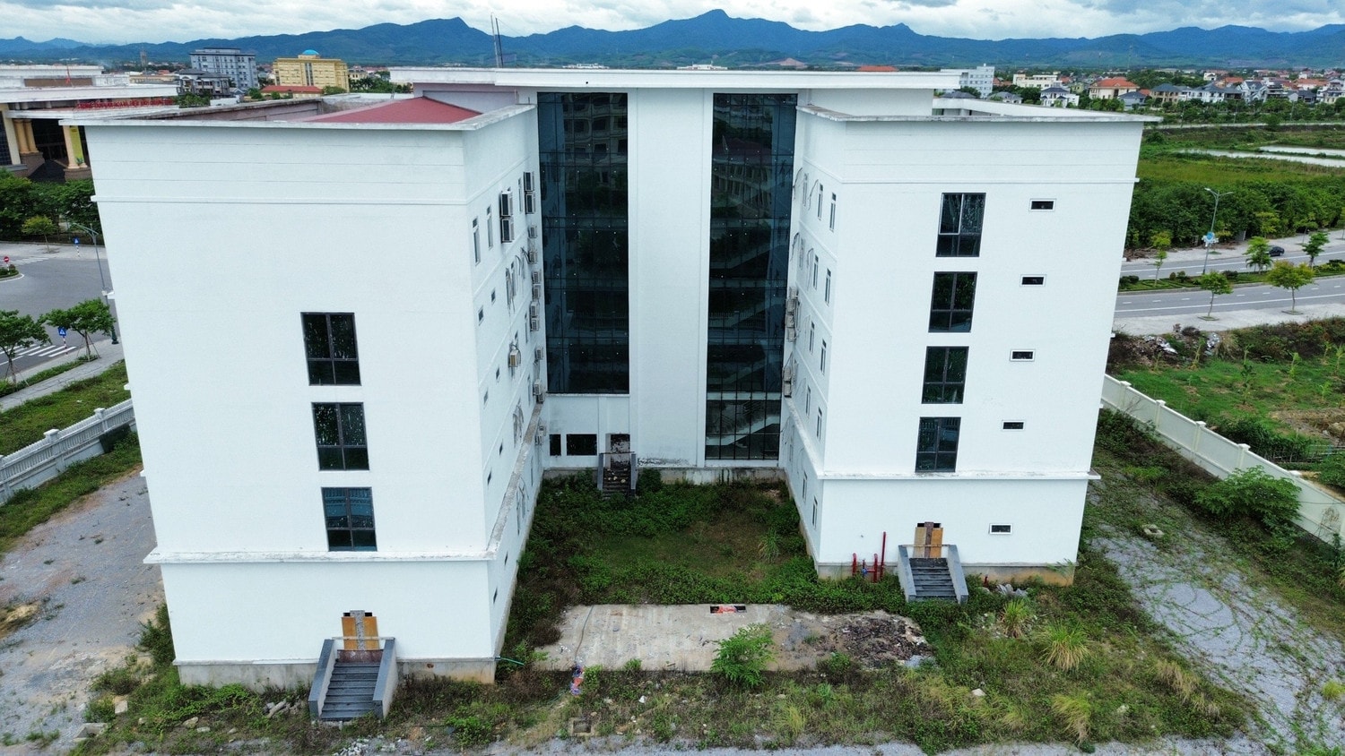 Vì sao Dự án Trung tâm Truyền thông - Giáo dục sức khỏe Quảng Bình 7 năm vẫn chưa về đích? -0
