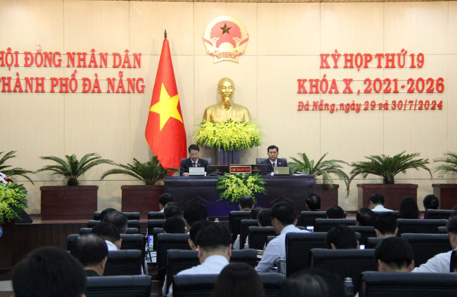 HĐND TP. Đà Nẵng thông qua Nghị quyết về hỗ trợ người nghèo mua điện thoại thông minh HĐND TP. Đà Nẵng thông qua Nghị quyết hỗ trợ hộ nghèo mua điện thoại thông minh -0