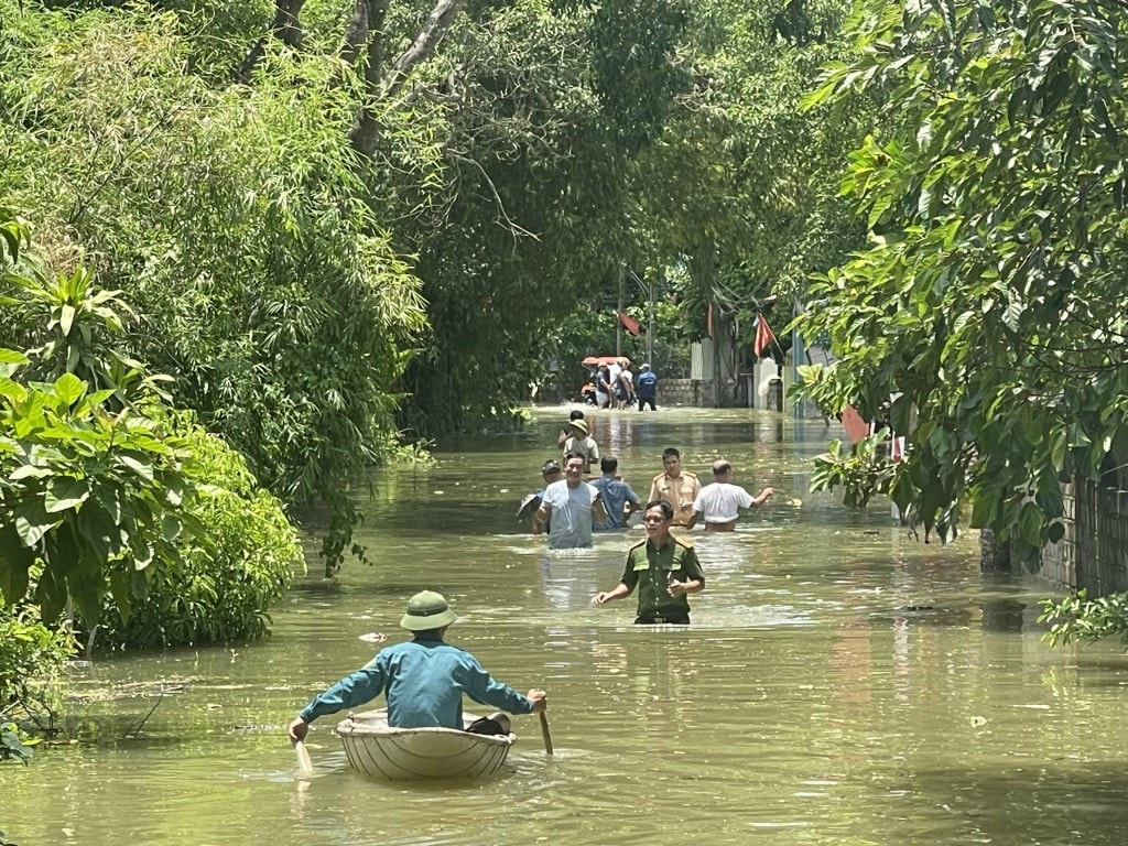 Hà Nội: Đẩy mạnh phong trào vận động, quyên góp ủng hộ người dân vùng lũ -0