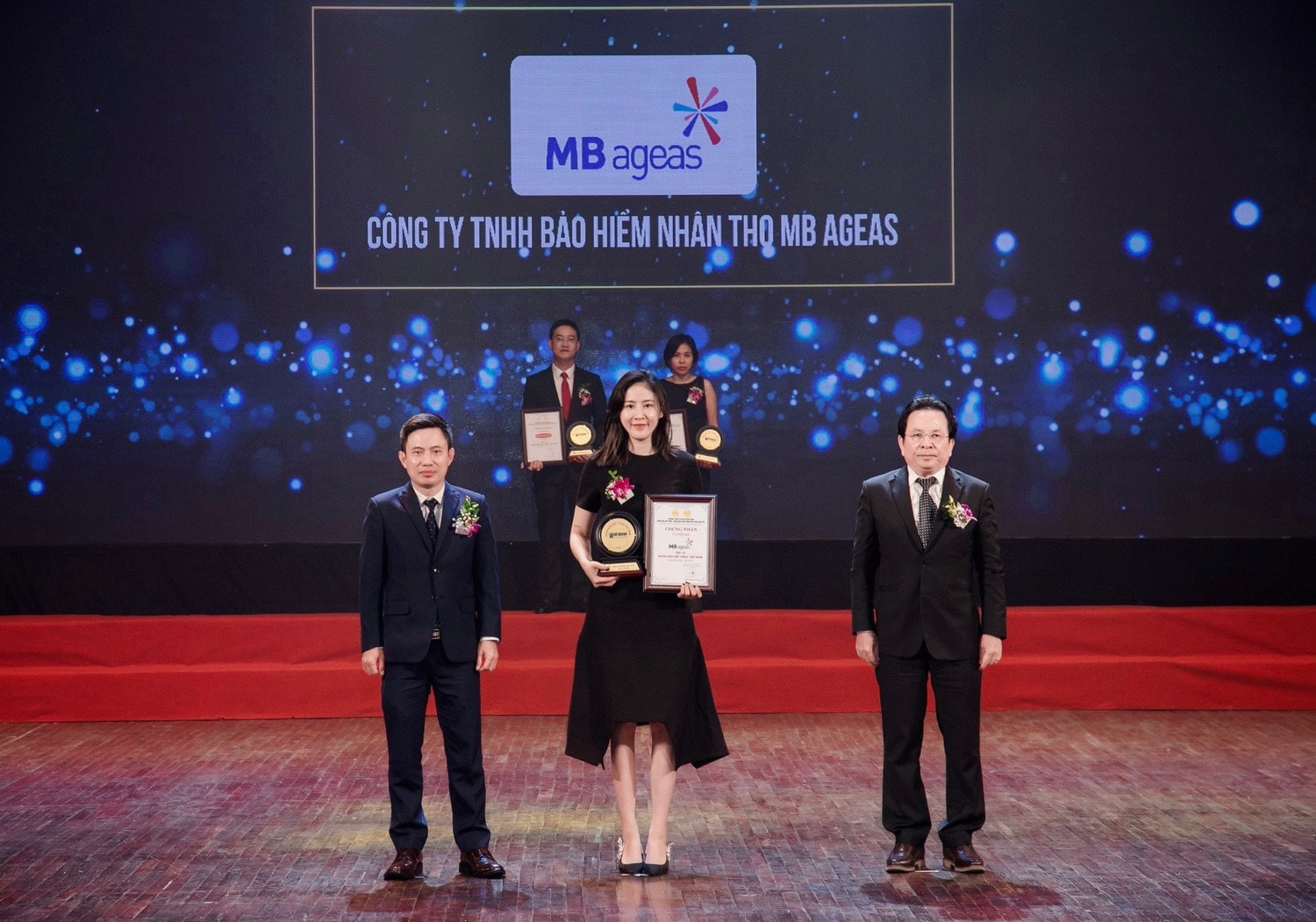 Bảo hiểm nhân thọ MB Ageas lọt “Top 10 nhãn hiệu nổi tiếng Việt Nam năm 2024” -0