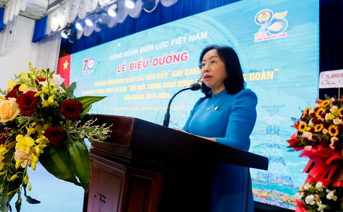 Vinh danh 95 cán bộ công đoàn EVN xuất sắc tiêu biểu giai đoạn 2021 - 2023 -0