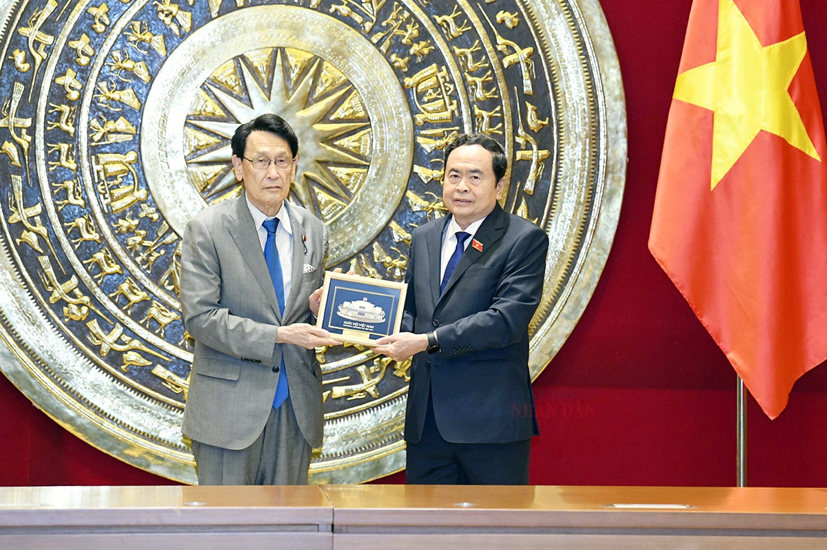 Chủ tịch Quốc hội Trần Thanh Mẫn tiếp Trưởng Ban Nghiên cứu chính sách Đảng Dân chủ Tự do Nhật Bản -0