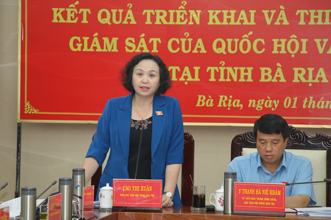 Phó Chủ tịch Hội đồng Dân tộc Cao Thị Xuân - Phó Trưởng Ban Thường trực Ban soạn thảo phát biểu Ban soạn thảo luật giám sát của Quốc hội và HĐND khảo sát tại Bà Rịa - Vũng Tàu -0