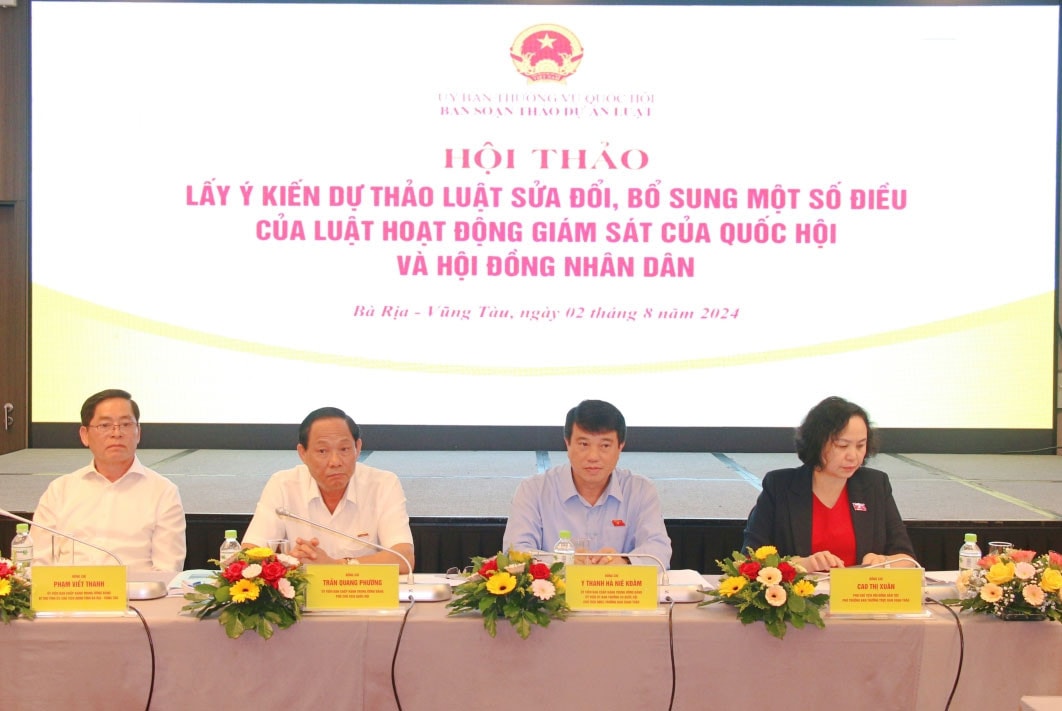 Phó Chủ tịch Quốc hội, Thượng tướng Trần Quang Phương dự Hội thảo về sửa đổi Luật Hoạt động giám sát của Quốc hội và HĐND -0