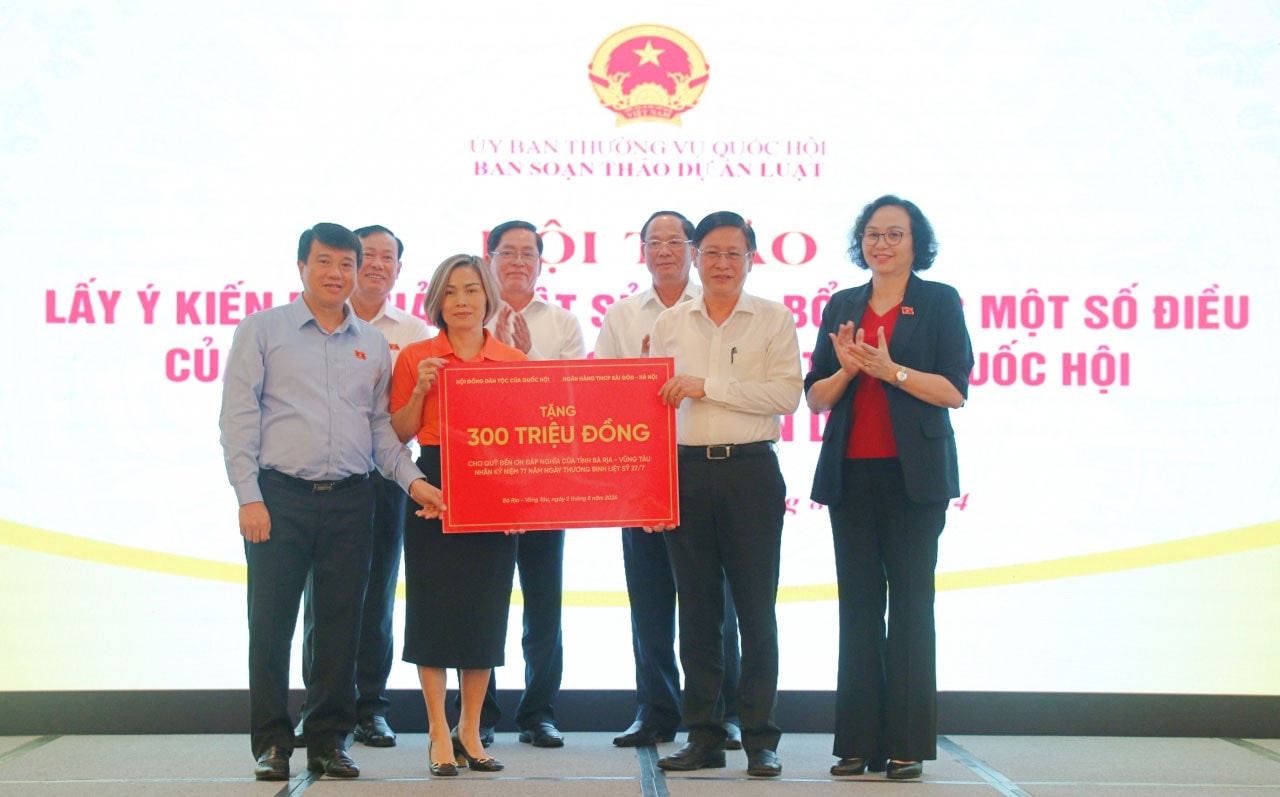 Phó Chủ tịch Quốc hội, Thượng tướng Trần Quang Phương dự Hội thảo về sửa đổi Luật Hoạt động giám sát của Quốc hội và HĐND -0