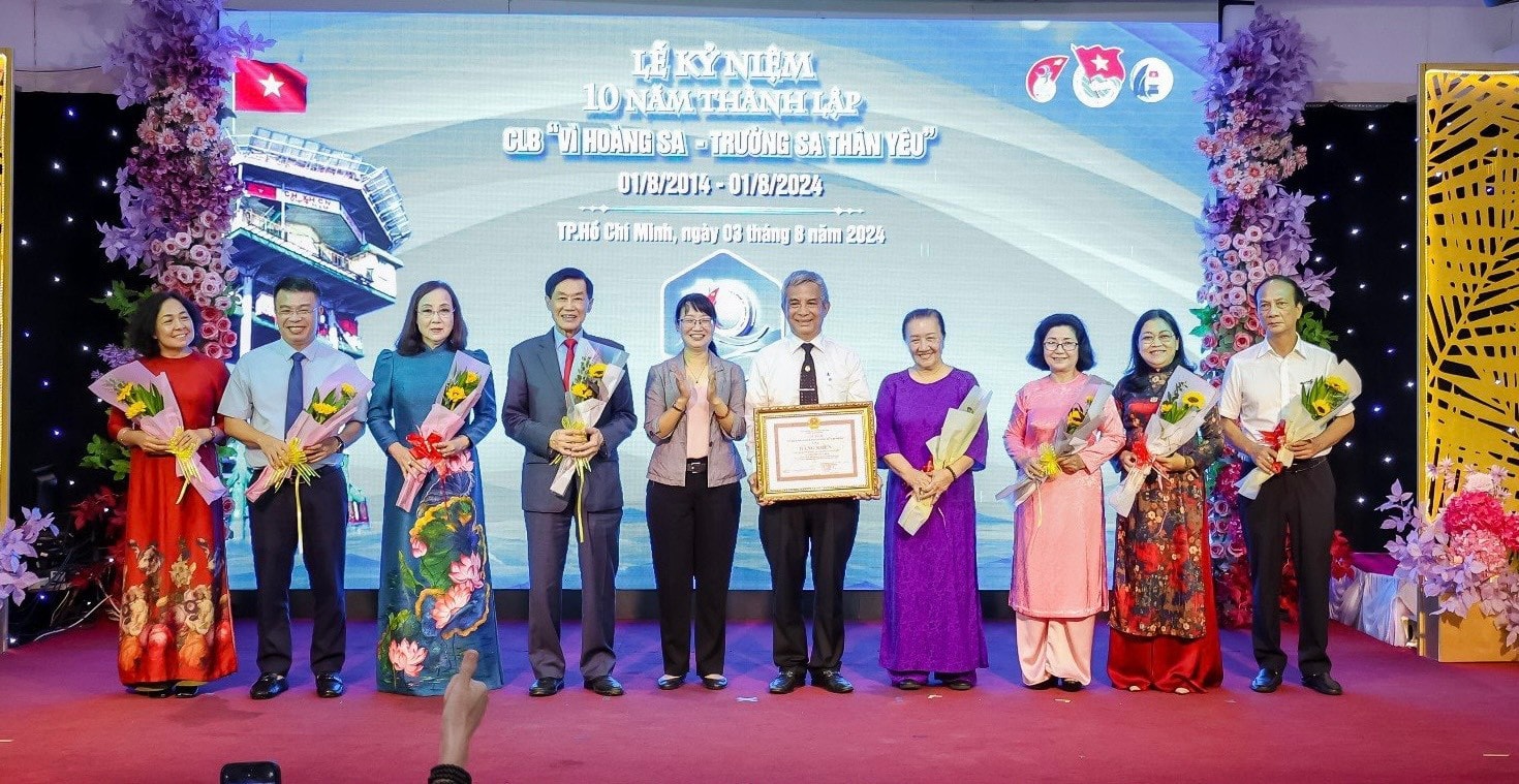 Hành trình 10 năm vì Hoàng Sa-Trường Sa thân yêu 