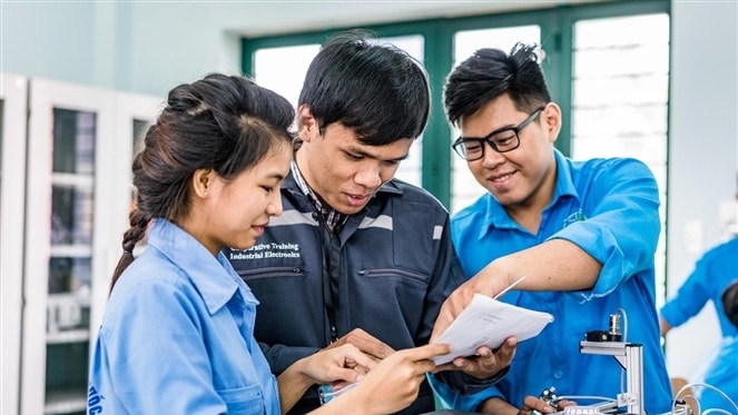 Nâng cao kỹ năng nghề cho lao động trẻ là yêu cầu tất yếu của nền kinh tế phát triển (ảnh: Phạm Giáp) 