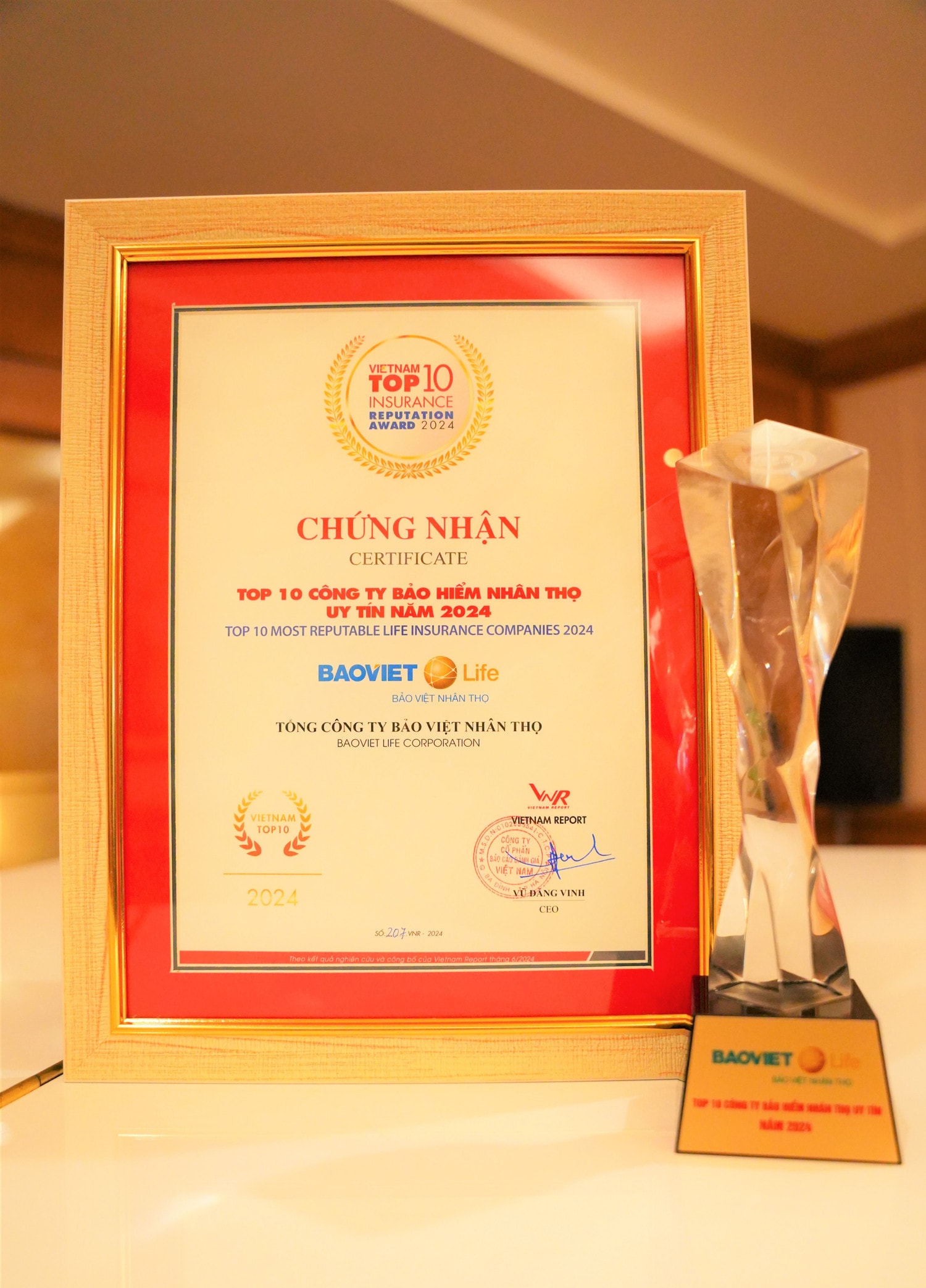 Bảo Việt Nhân thọ: 8 năm dẫn đầu Top 10 “Công ty bảo hiểm nhân thọ uy tín” ảnh 2 8 năm dẫn đầu Top 10 “Công ty bảo hiểm nhân thọ uy tín” -0