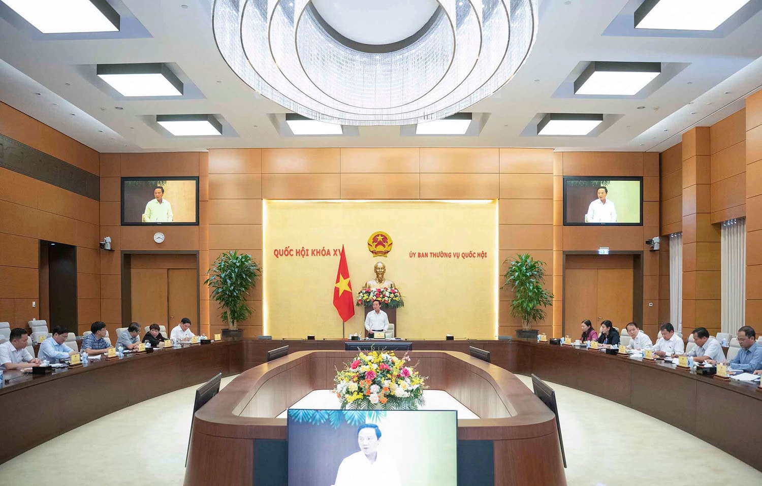 Phó Chủ tịch Quốc hội Nguyễn Khắc Định chủ trì họp giao ban giữa Lãnh đạo Quốc hội và Thường trực các cơ quan của Quốc hội -0