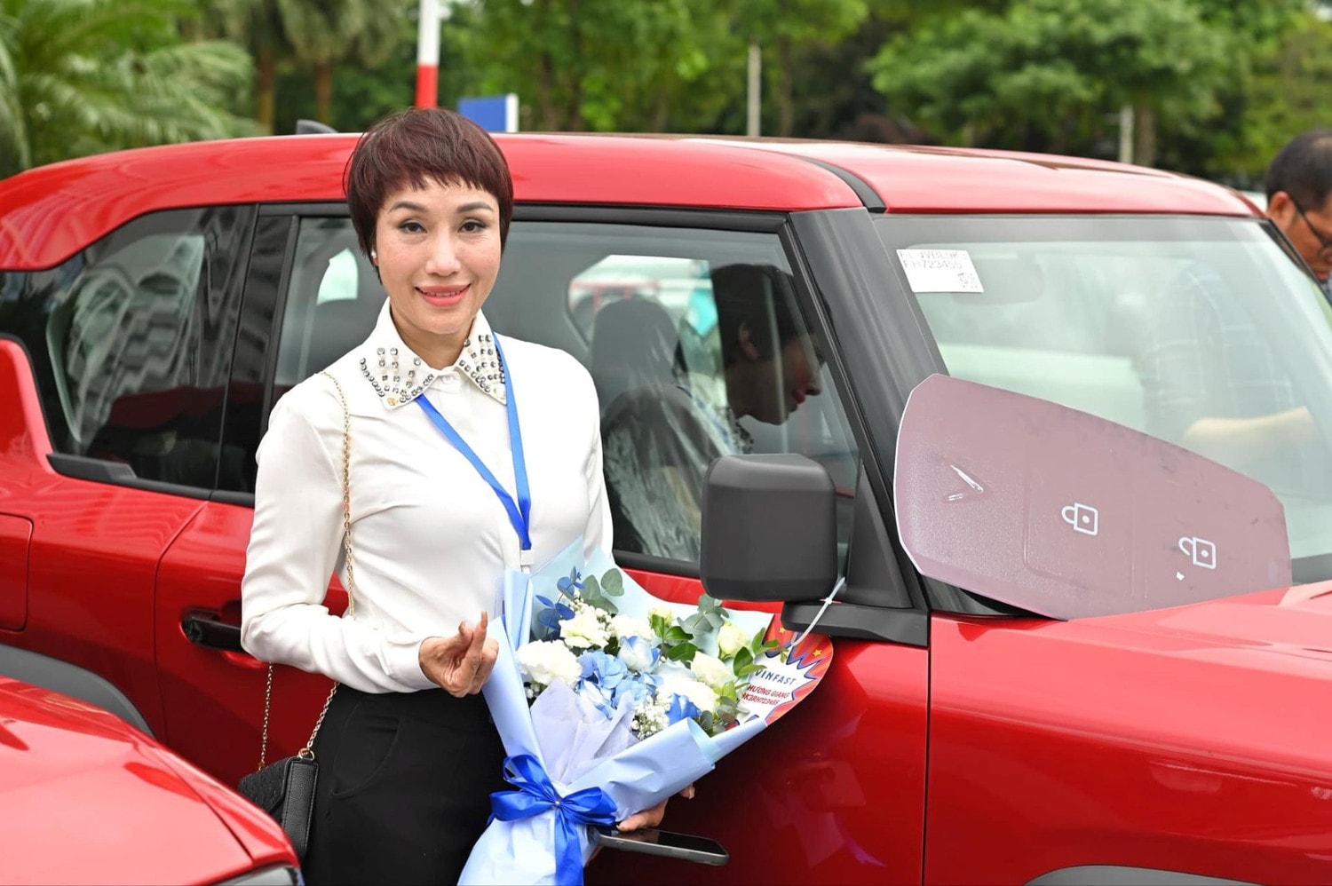 Những chủ xe VinFast VF 3 đầu tiên: 