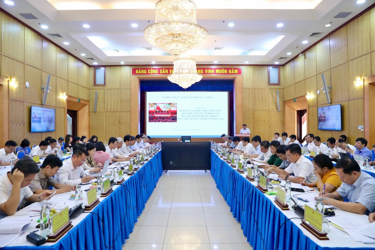 Dự thảo Báo cáo Kinh tế - Xã hội đã nêu được giải pháp đột phá cho phát triển -0