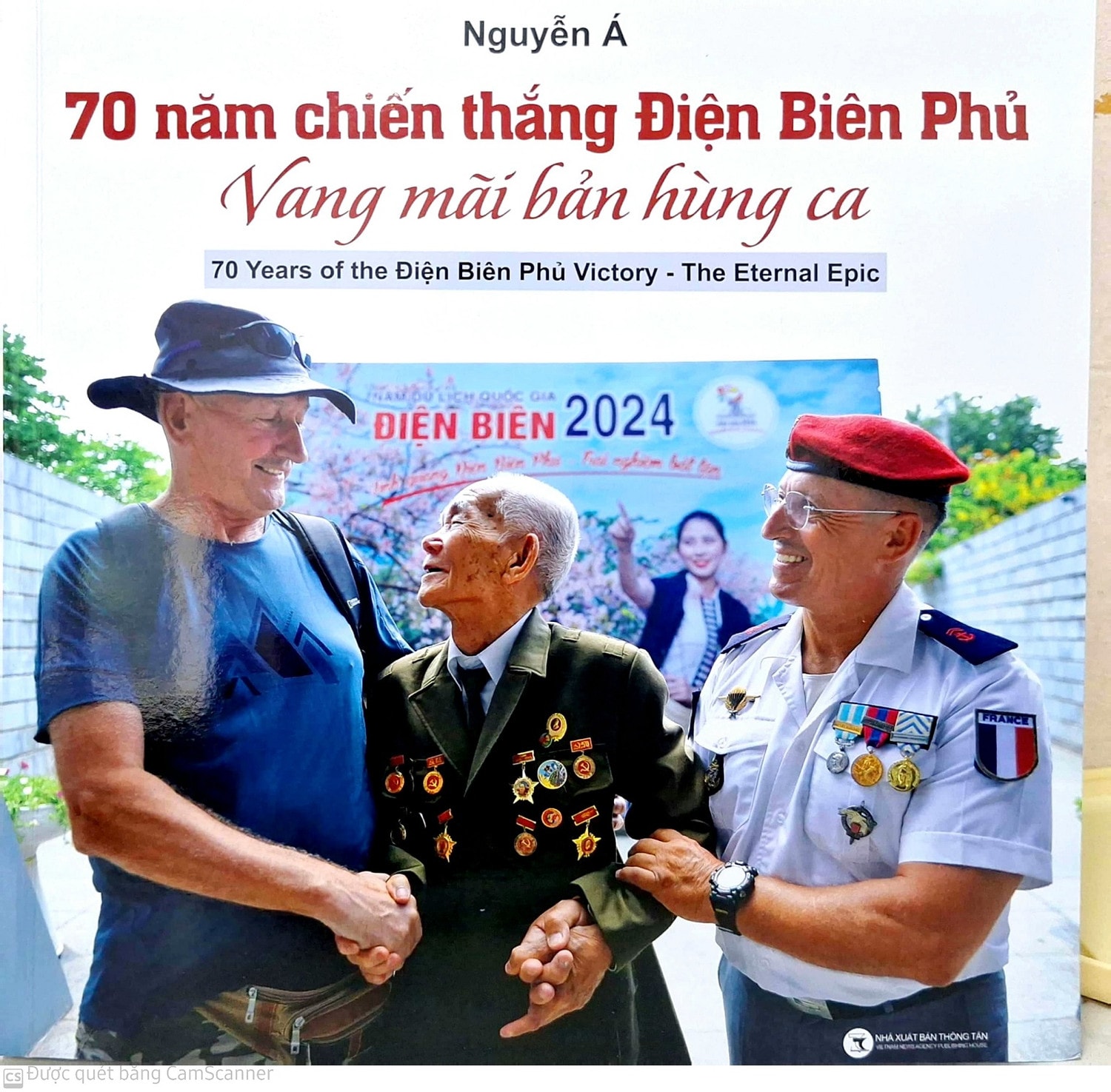 Triển lãm và ra mắt sách ảnh “70 năm Chiến thắng Điện Biên Phủ - vang mãi bản hùng ca” -0