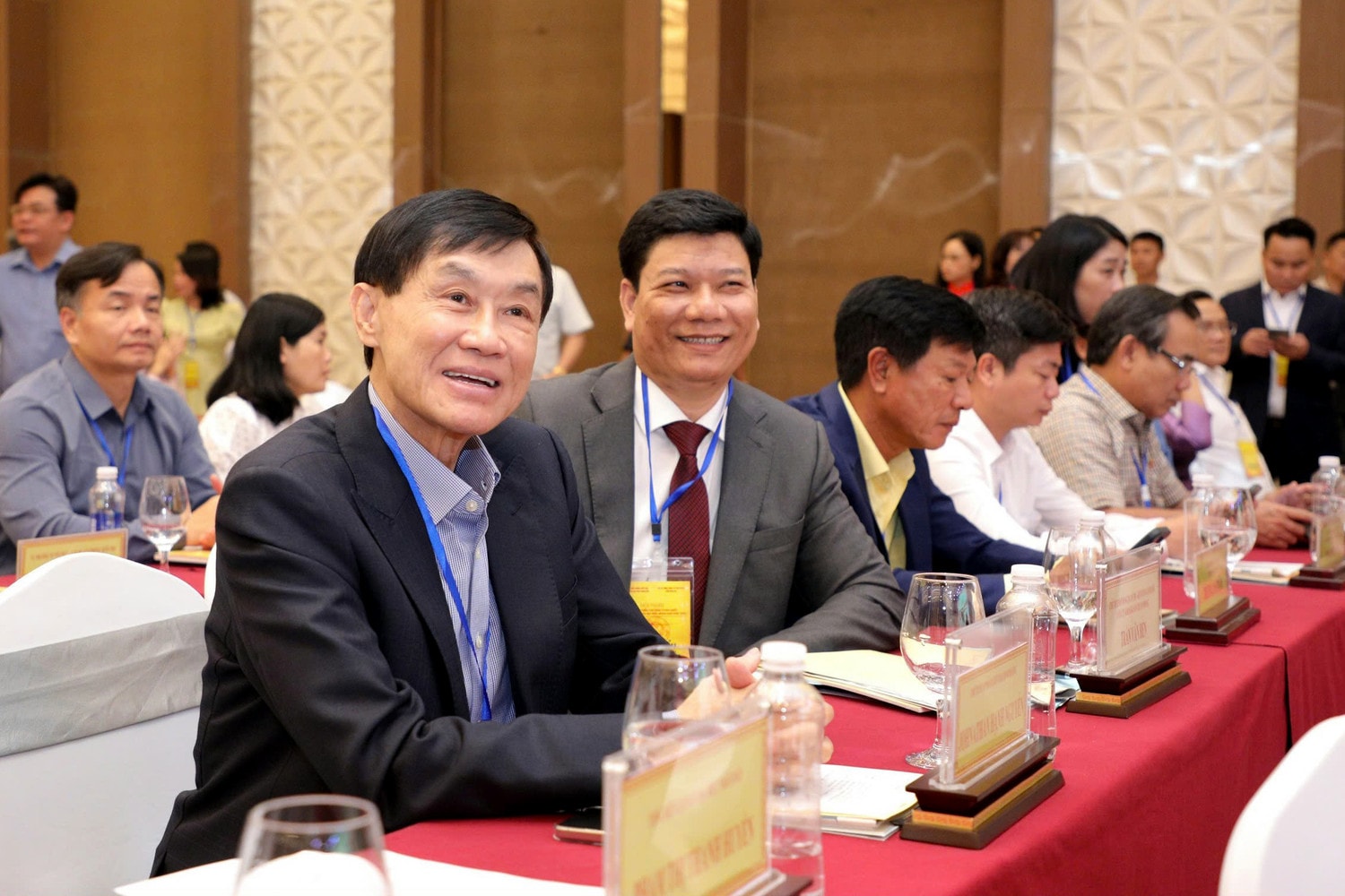 Báo chí là cầu nối bền vững giữa doanh nghiệp với Nhân dân -0