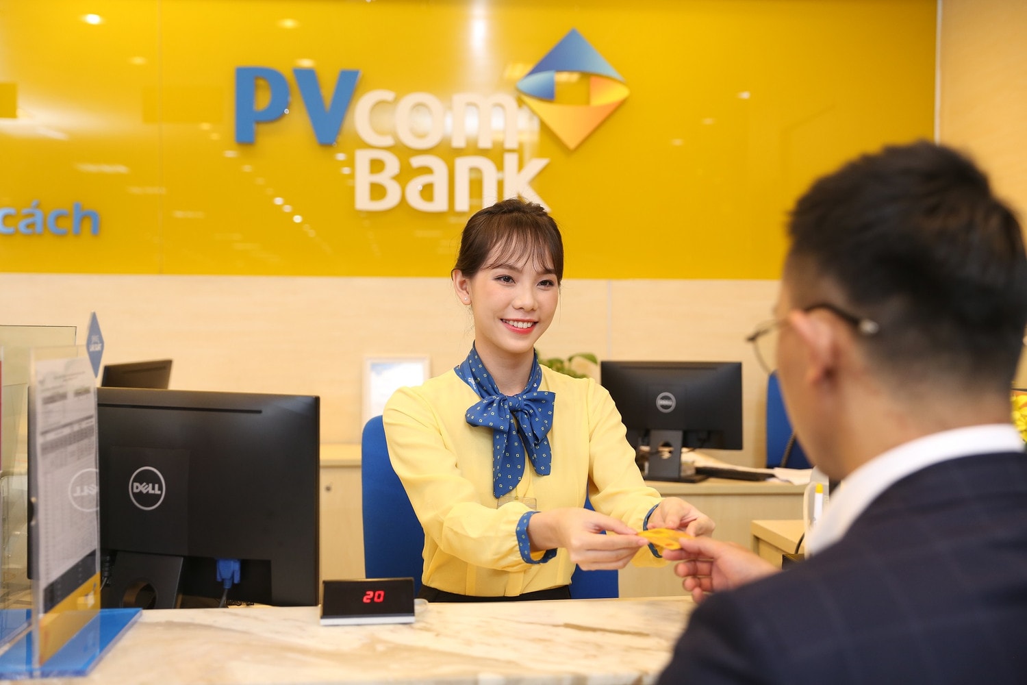 PVcomBank tăng gần 60% lợi nhuận trong nửa đầu năm 2024 Tăng trưởng hoạt động kinh doanh cốt lõi, PVcomBank tăng gần 60% lợi nhuận trong nửa đầu năm 2024 -0