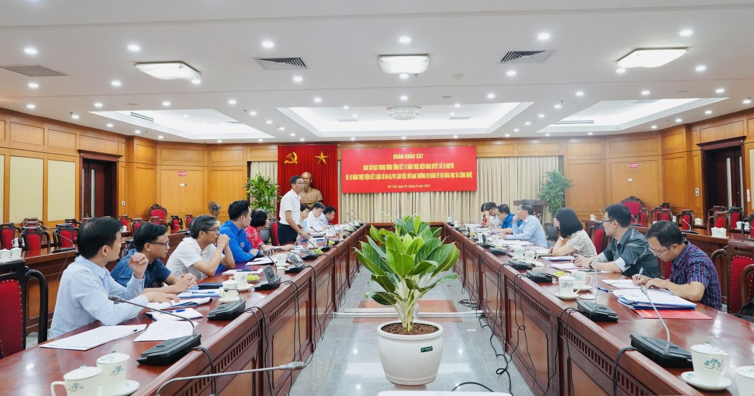 Phát triển lực lượng khoa học trẻ, tạo môi trường thanh niên sáng tạo -0