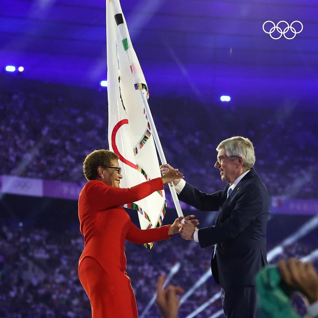 Paris khép lại Olympics thành công bằng lễ bế mạc kịch tính -0