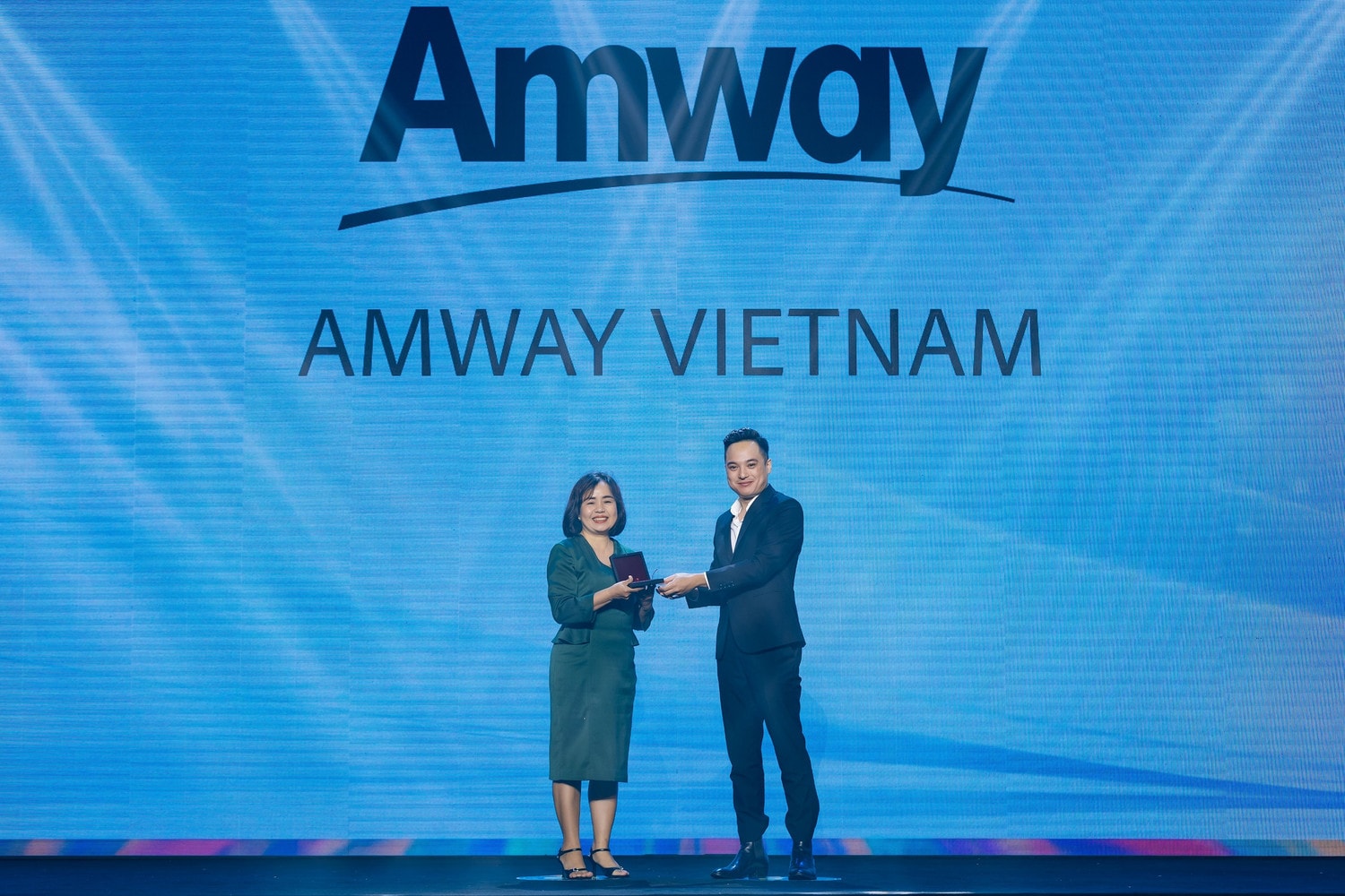 Amway Việt Nam nửa thập kỷ giữ vững danh hiệu 
