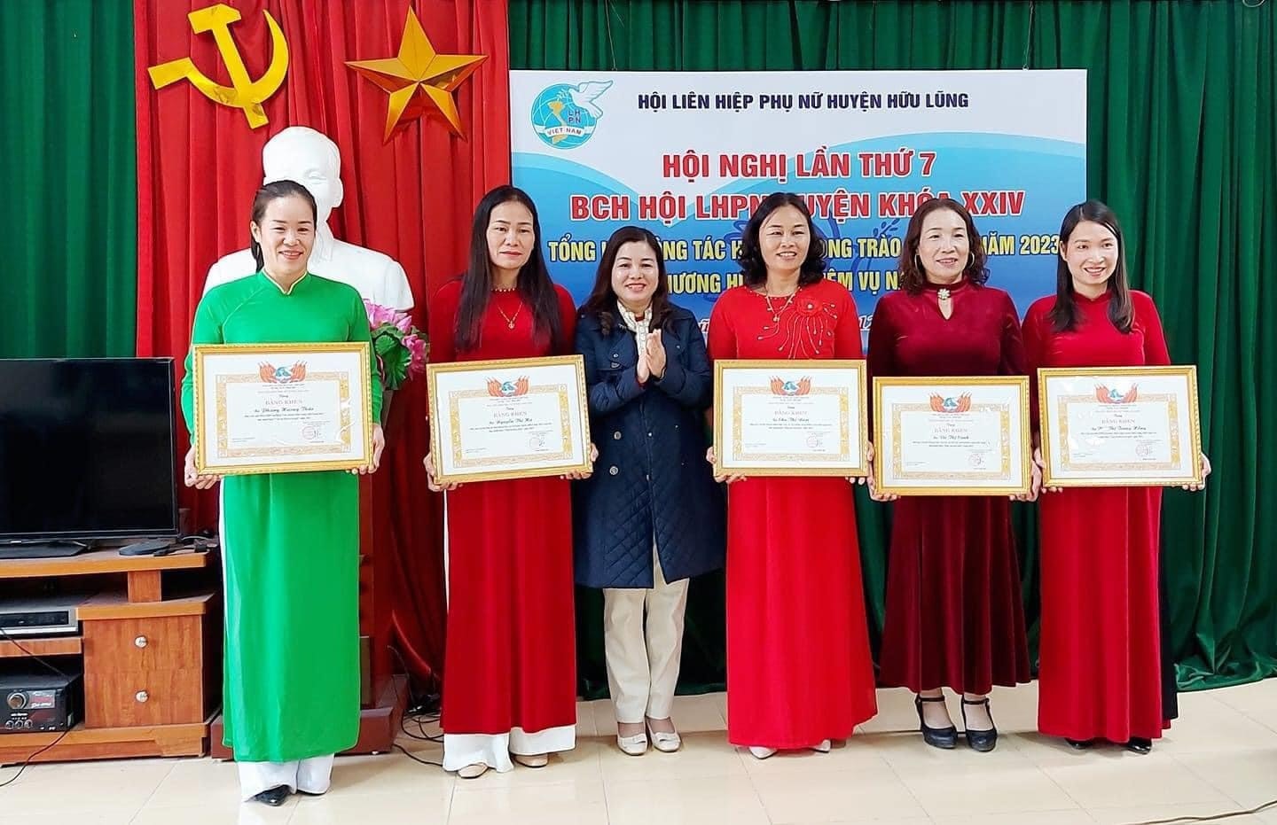 Bài 2: Người đặt nền móng cho công tác bình đẳng giới -0