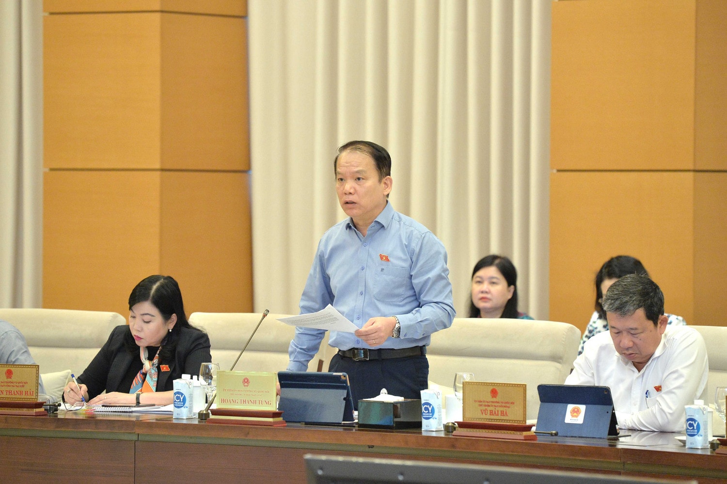chủ nhiệm ủy ban pháp luật hoàng thanh tùng 1.jpg -1