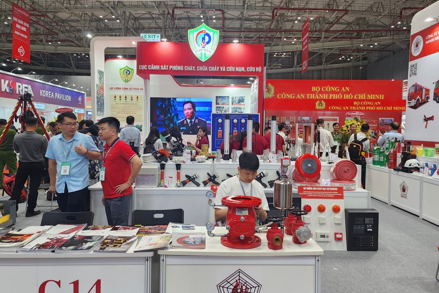 TP. Hồ Chí Minh: Hơn 500 gian hàng tham dự triển lãm quốc tế về phòng cháy, chữa cháy