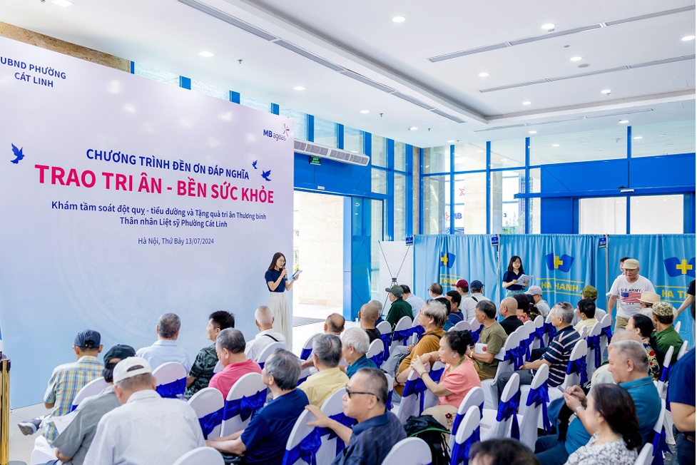 Sôi nổi chuỗi hoạt động mừng sinh nhật MB Ageas Life: 8 năm Hành trình hạnh phúc -0