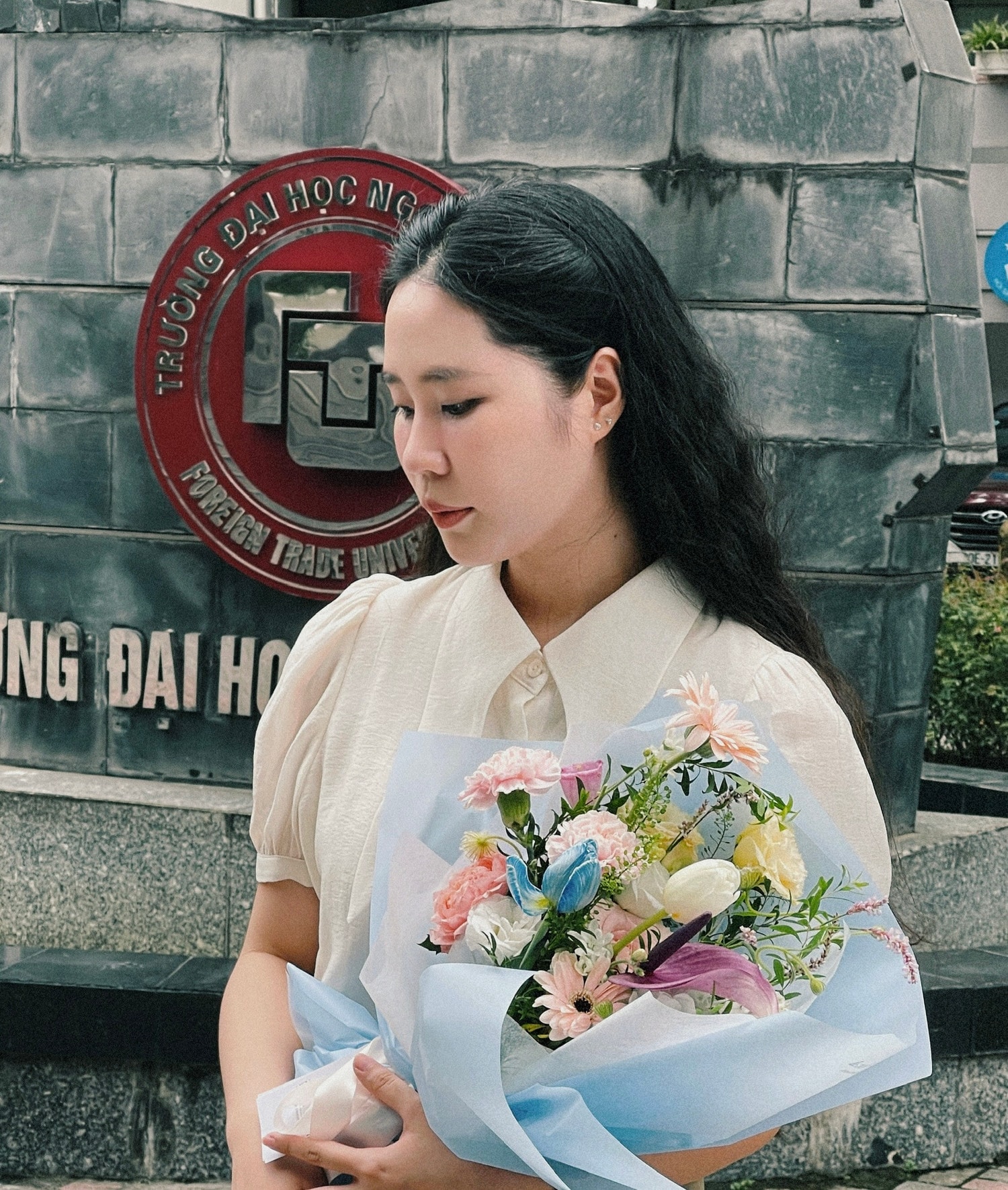 Nữ sinh quê Thái Nguyên là Thủ khoa tốt nghiệp ĐH Ngoại thương với GPA và điểm rèn luyện tuyệt đối -0
