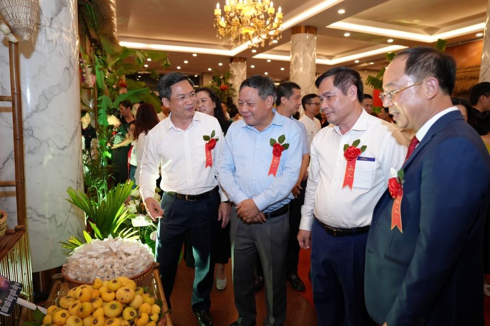  Lắng đọng và nhân văn trong không gian âm nhạc 