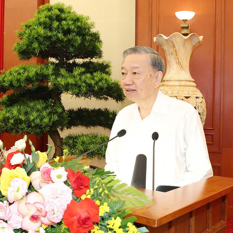 Toàn Đảng, toàn dân, toàn quân không ngừng tăng cường đoàn kết thống nhất, chung sức đồng lòng, thực hiện thắng lợi Nghị quyết Đại hội XIII, chuẩn bị chu đáo cho Đại hội XVI của Đảng -0