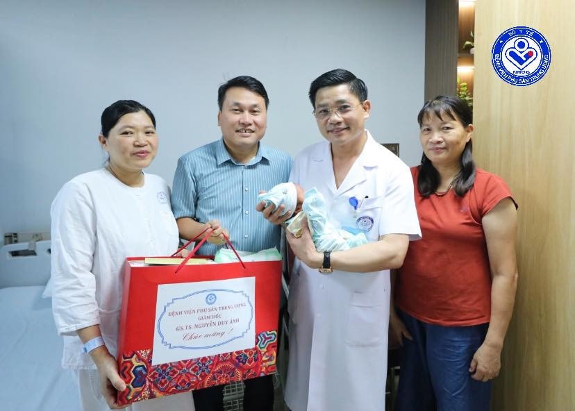 Hy hữu: Người phụ nữ sinh mổ lần thứ 7 -0