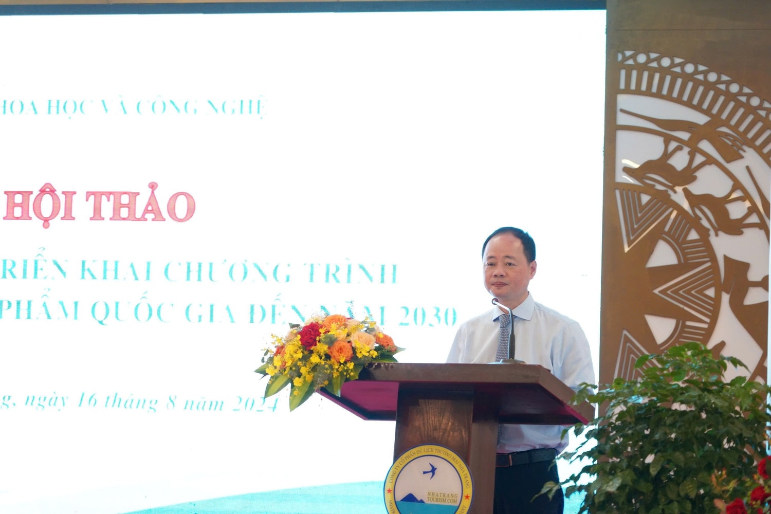 Thứ trưởng Bộ Khoa học và Công nghệ Trần Hồng Thái phát biểu tại Hội thảo