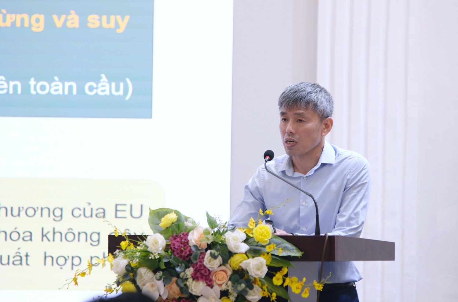 Diễn giả Hoàng Thành (Phái đoàn Liên minh châu Âu tại Việt Nam) phát biểu tại chương trình Nâng cao năng lực phát triển xuất khẩu xanh cho doanh nghiệp -0